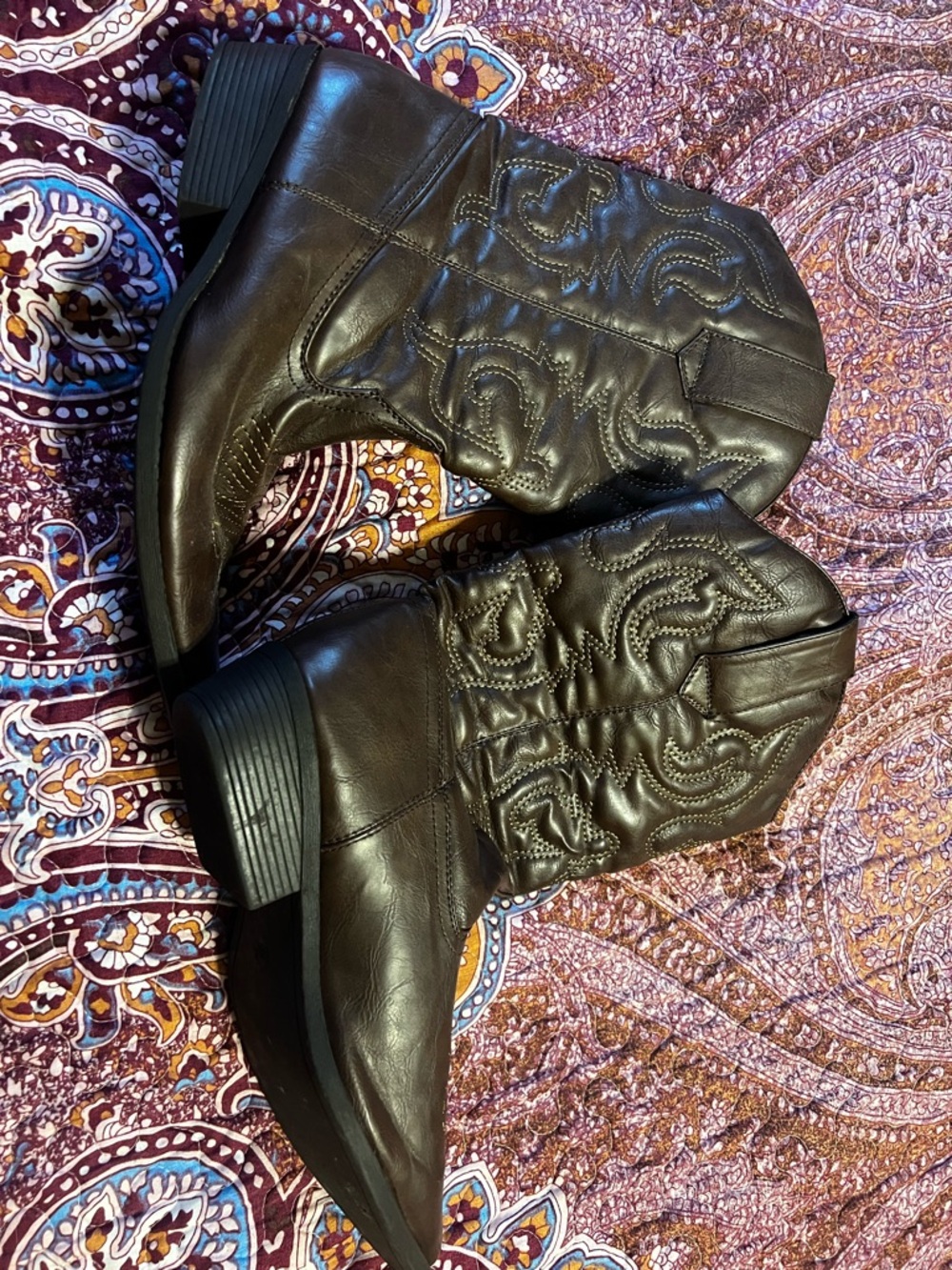 Brown Embroidered Western cowboy boots